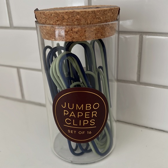 Cute. JUMBO PAPER CLIPS.. - Picture 9 of 10